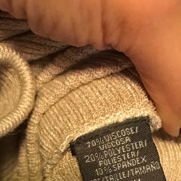 New๐ซSoft ribbed (stretchy ) latte top - Picture 4 of 5